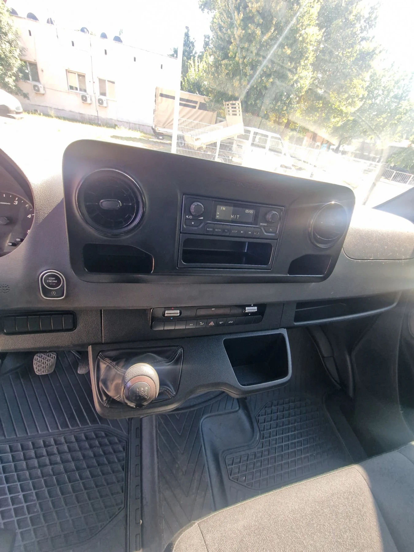Mercedes-Benz Sprinter 316 Клима 4.25м швейцарски, снимка 13 - Бусове и автобуси - 55655539
