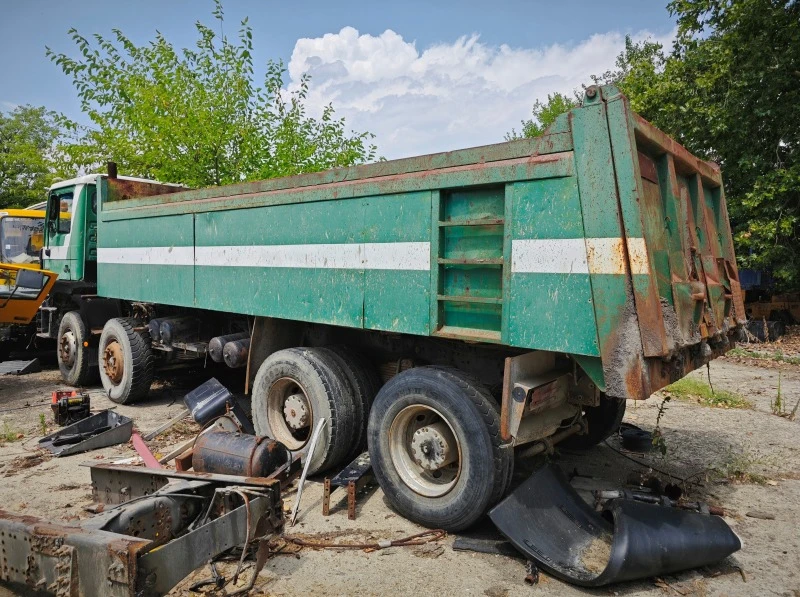 Man 41.332 8x4 самосвален кош, снимка 3 - Камиони - 46658974