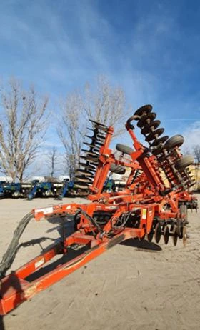      KUHN KRAUSE EXCELERATOR 8000-25