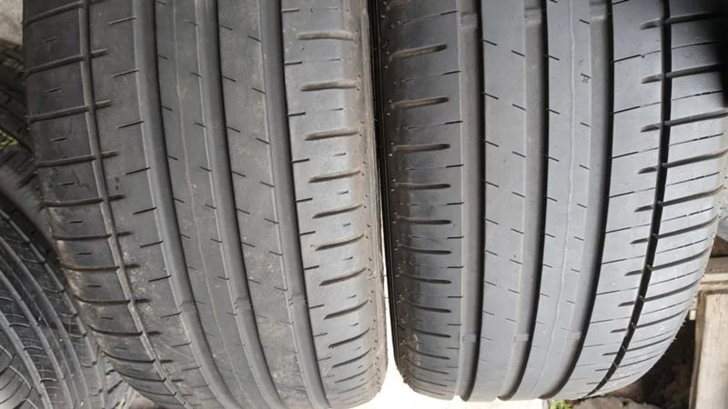 Гуми Летни 225/50R17, снимка 1 - Гуми и джанти - 29279289