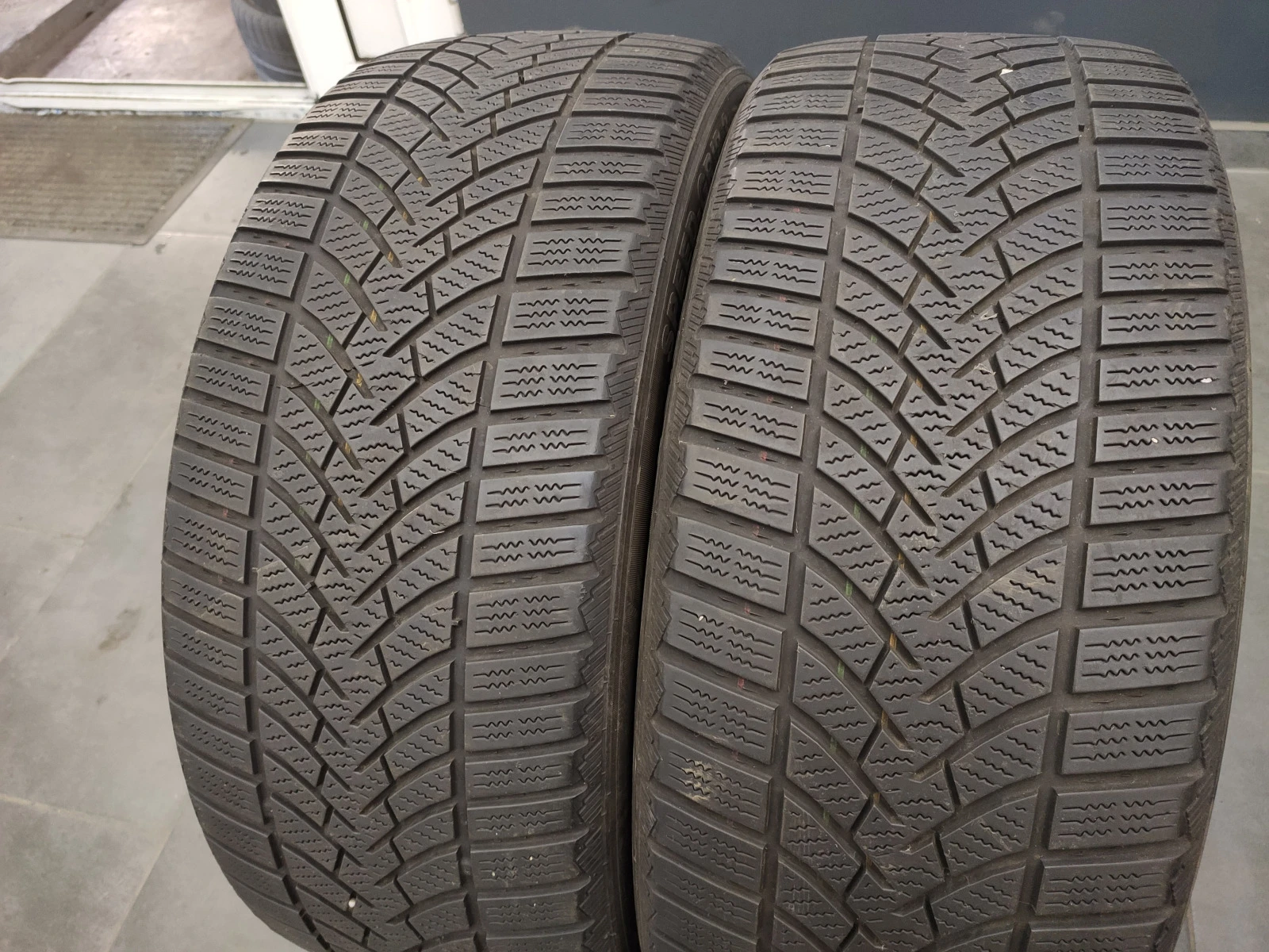  235/45R18 | Mobile.bg   3