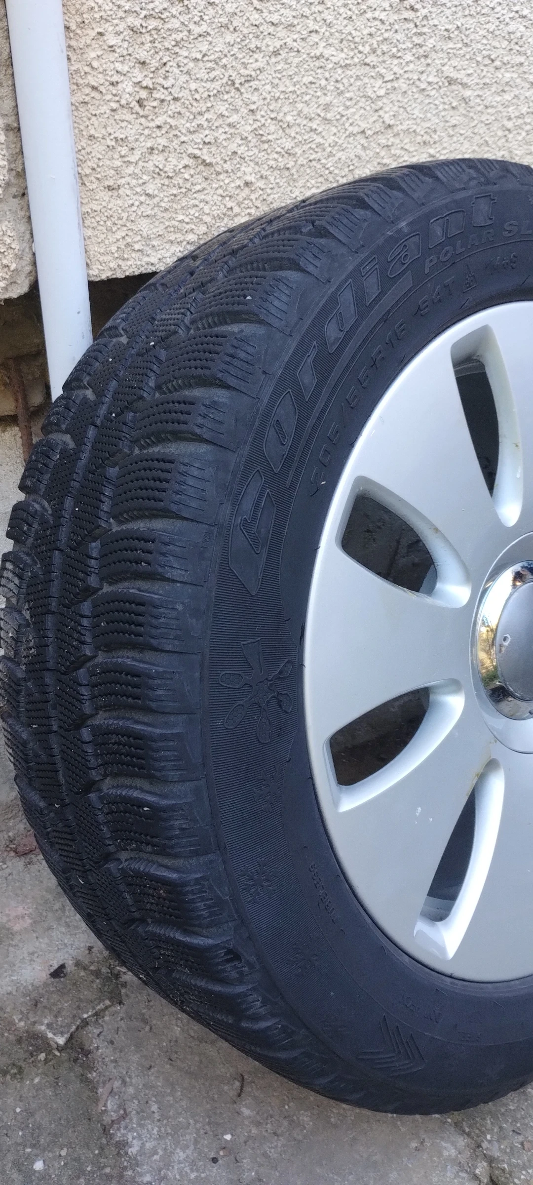 ���� � ������ 205/55R16 | Mobile.bg � ����������� 2