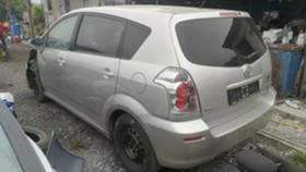 Toyota Corolla verso  2.2D4-D НА ЧАСТИ , снимка 5