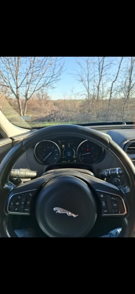 Jaguar XE, снимка 6