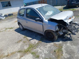 Toyota Yaris 1.0, снимка 3