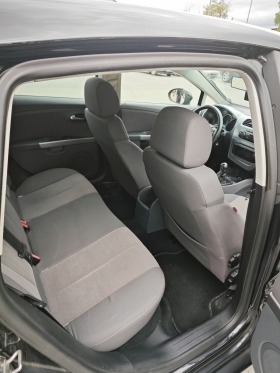 Seat Leon 1.6 105 PS, снимка 13 - Автомобили и джипове - 45538757