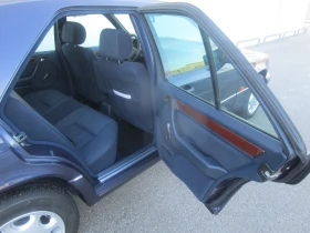 Mercedes-Benz E 200, снимка 12