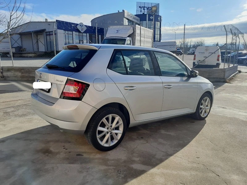 Skoda Fabia, снимка 2 - Автомобили и джипове - 47088604