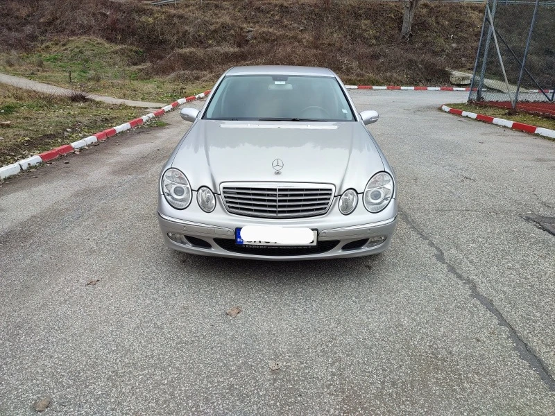 Mercedes-Benz E 270, снимка 5 - Автомобили и джипове - 40245328