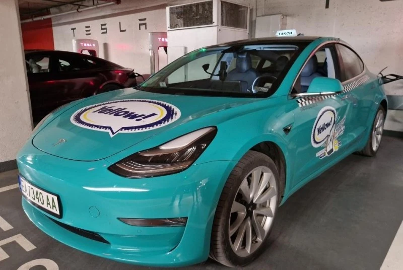 Tesla Model 3 Taxi  4х4 Европейска , снимка 1 - Автомобили и джипове - 45156152