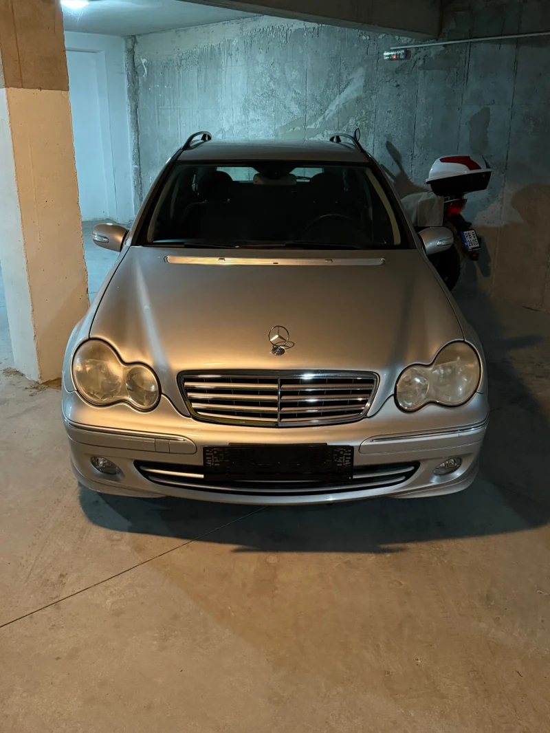 Mercedes-Benz C 220  178000ХИЛ.KM, 6ск 150к, снимка 10 - Автомобили и джипове - 48236487