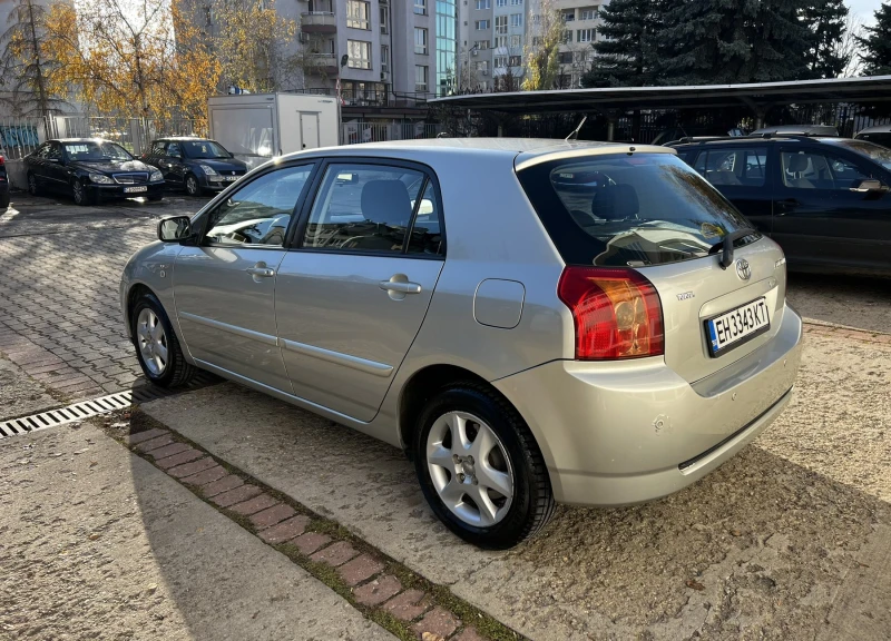 Toyota Corolla Автоматик, снимка 9 - Автомобили и джипове - 48514680