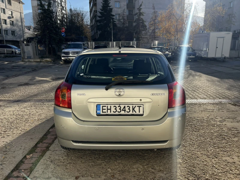 Toyota Corolla Автоматик, снимка 7 - Автомобили и джипове - 48514680