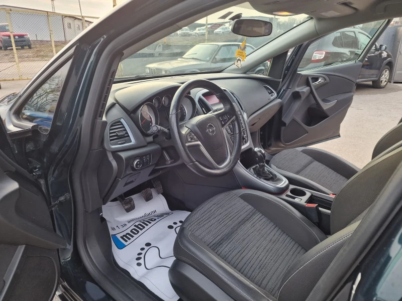 Opel Astra 1.4I TURBO, снимка 9 - Автомобили и джипове - 49306674