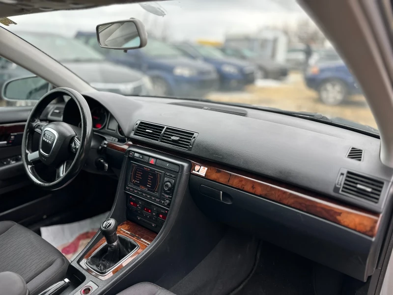 Audi A4 AVANT 2.0 TDI 140HP / 6-СКОРОСТИ / ИТАЛИЯ, снимка 13 - Автомобили и джипове - 49336947