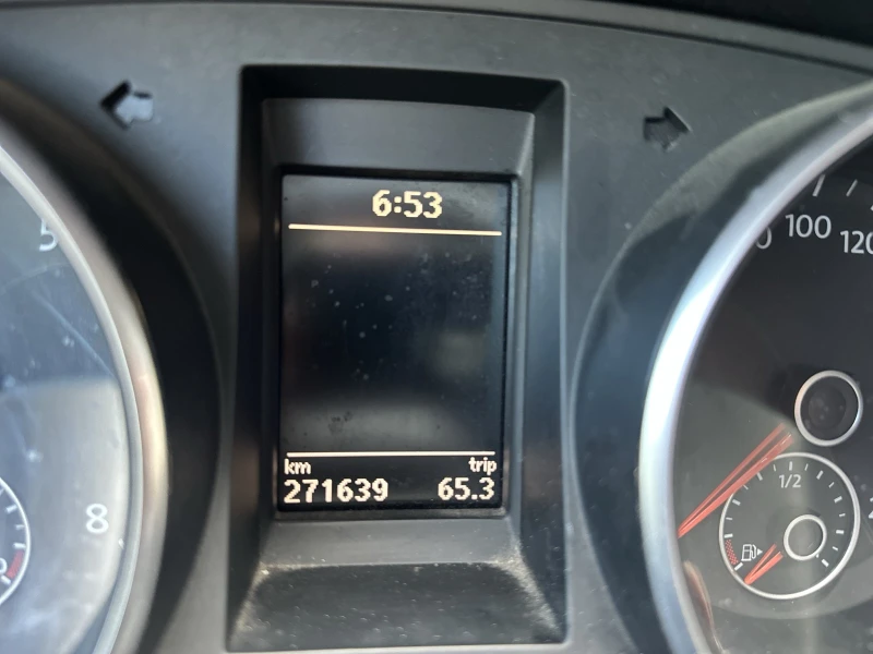 VW Golf 1.6i Bi Fuel , снимка 10 - Автомобили и джипове - 50388785