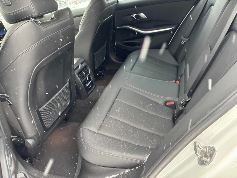 BMW 330 * 330e xDrive * CARFAX * ЦЕНА ДО БГ, снимка 12 - Автомобили и джипове - 53165759