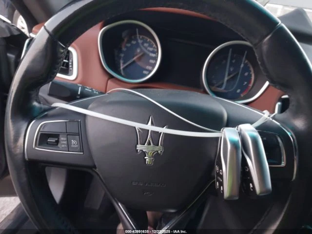 Maserati Ghibli S* Q4* KEYLESS* КОЖА* ПОДГРЕВ* BREAK ASSIST* , снимка 10 - Автомобили и джипове - 53125040