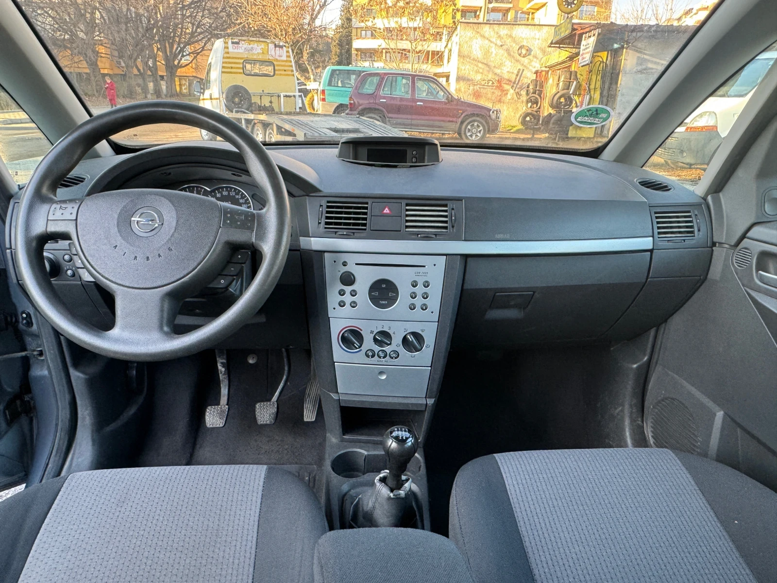 Opel Meriva 1.6i Климатик - изображение 8