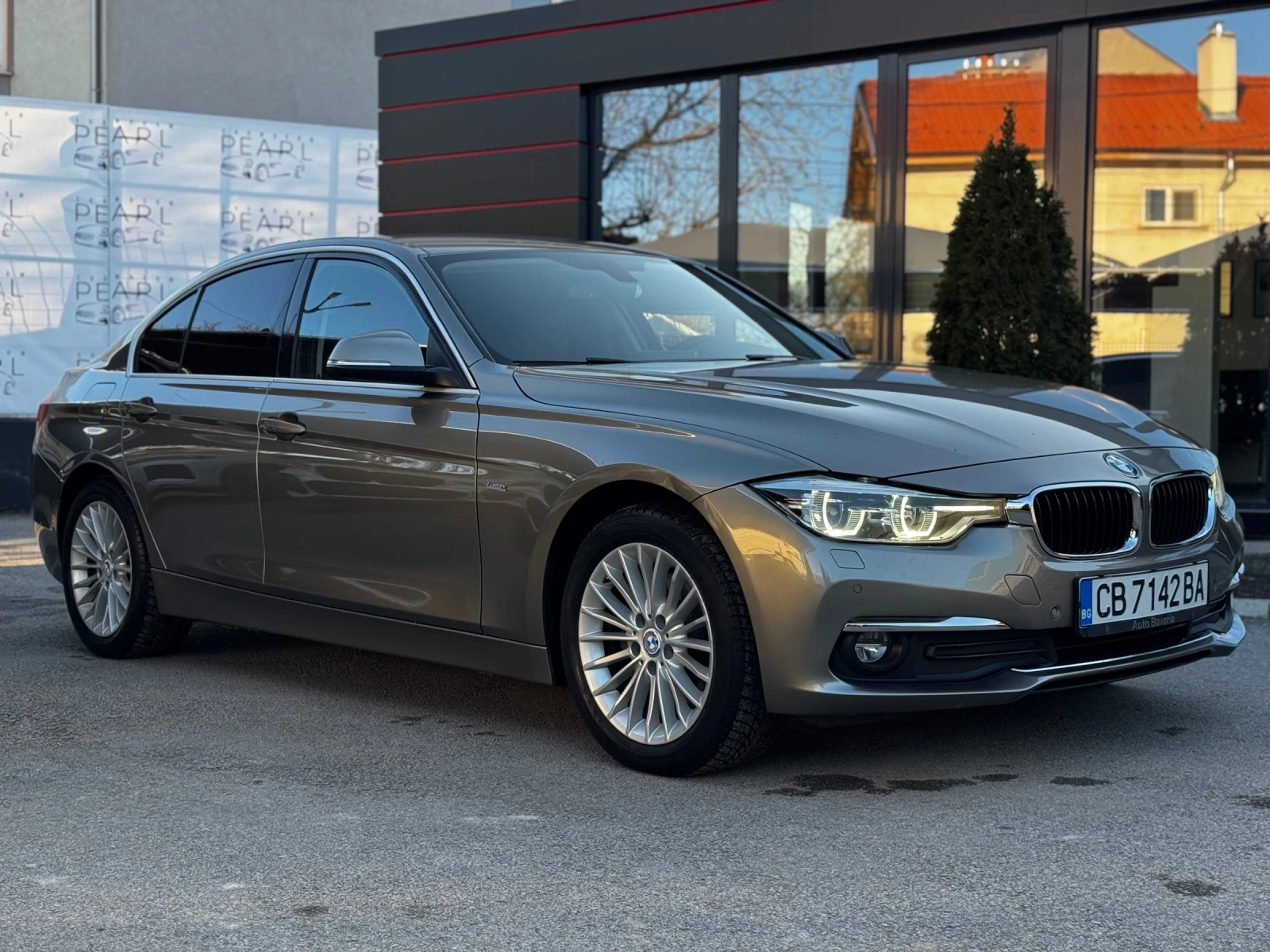 BMW 320 d xDrive Luxury AdaptiveLED Climatronic - изображение 3