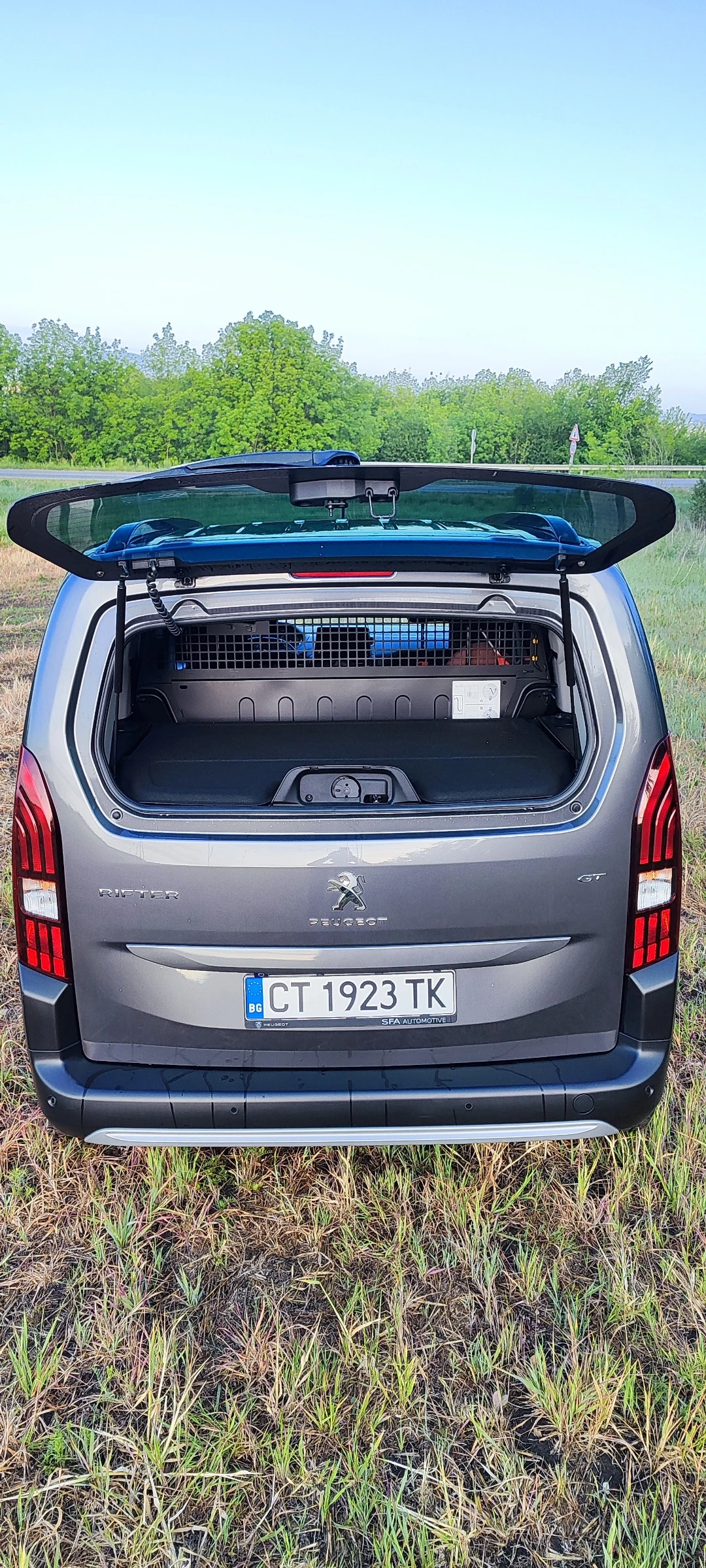 Peugeot Rifter 1.5 BlueHD, 130hs. GT пакет - изображение 6