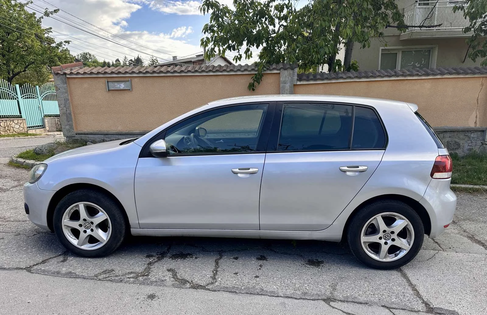 VW Golf 1.6i Bi Fuel  - изображение 6