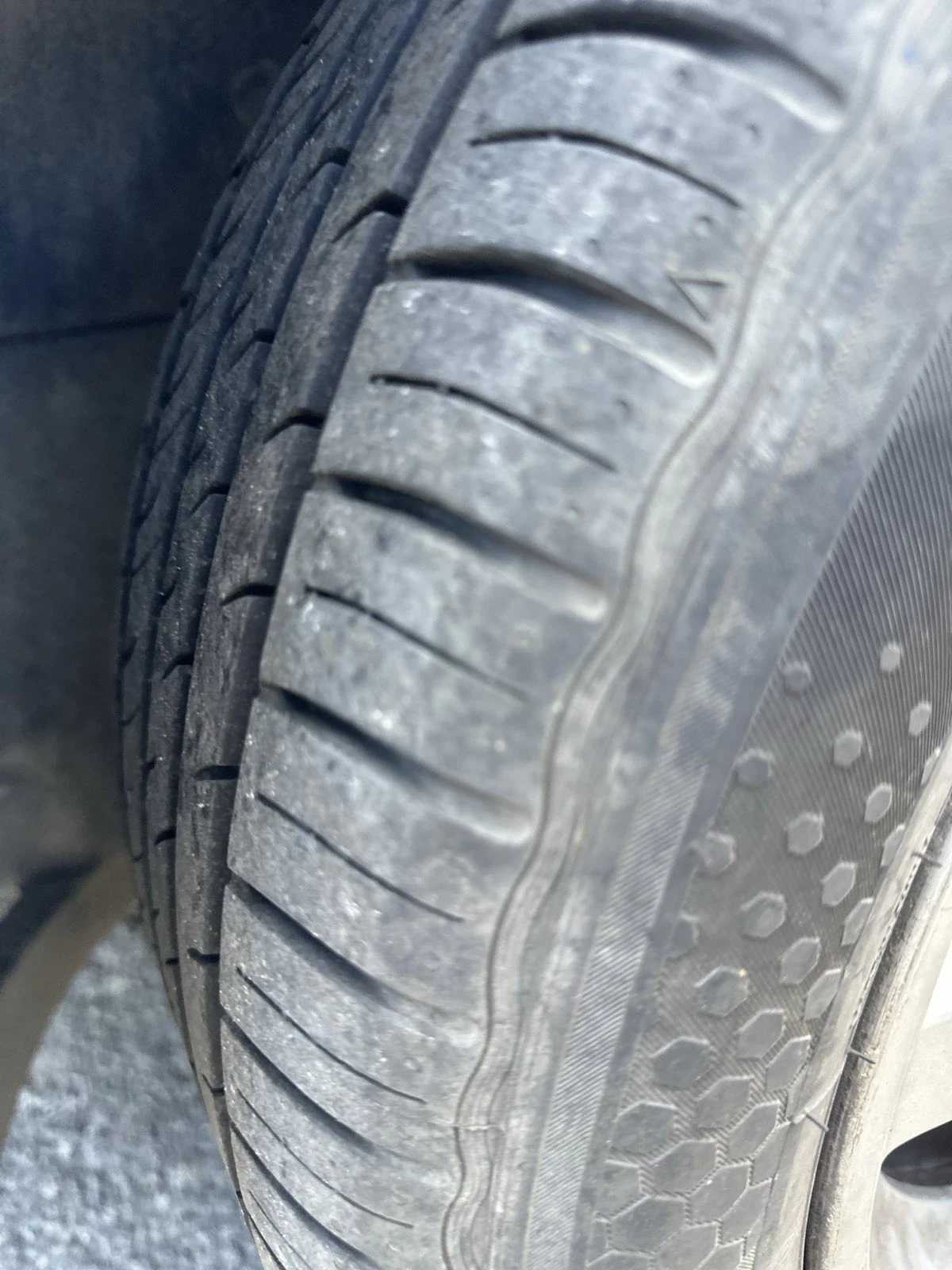 VW Golf 1.6i Bi Fuel  | Mobile.bg   13