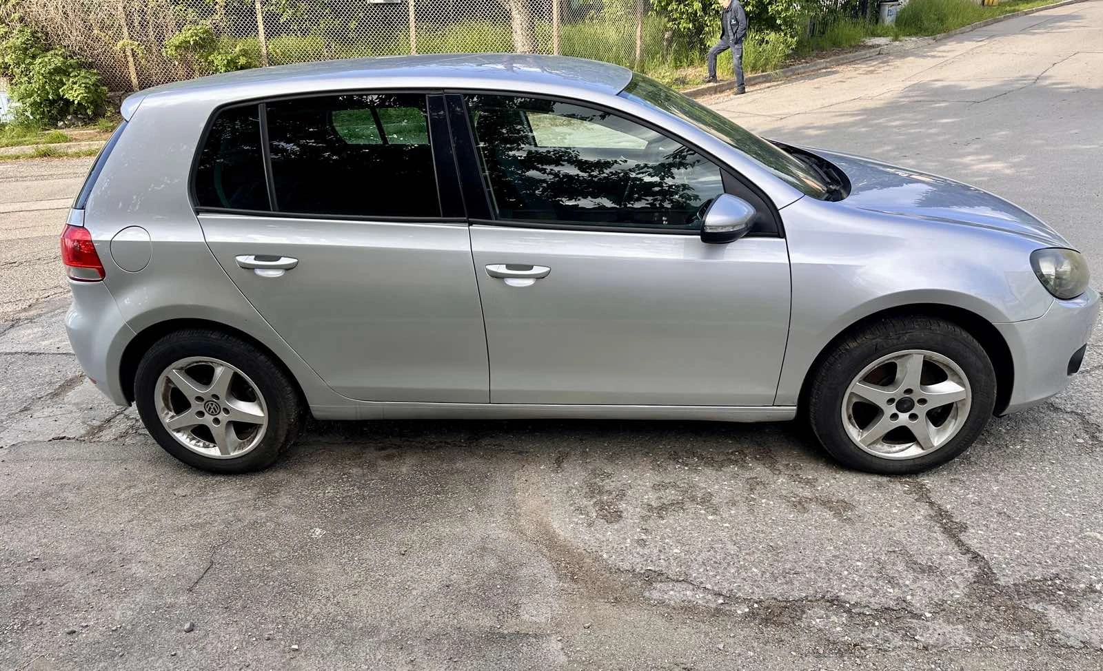 VW Golf 1.6i Bi Fuel  - изображение 7