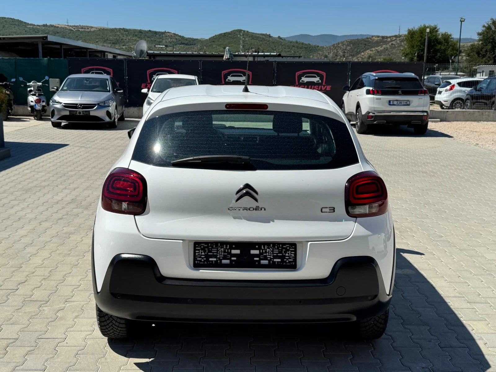 Citroen C3 1.2i NAVI SERVIZ 2020 - изображение 4