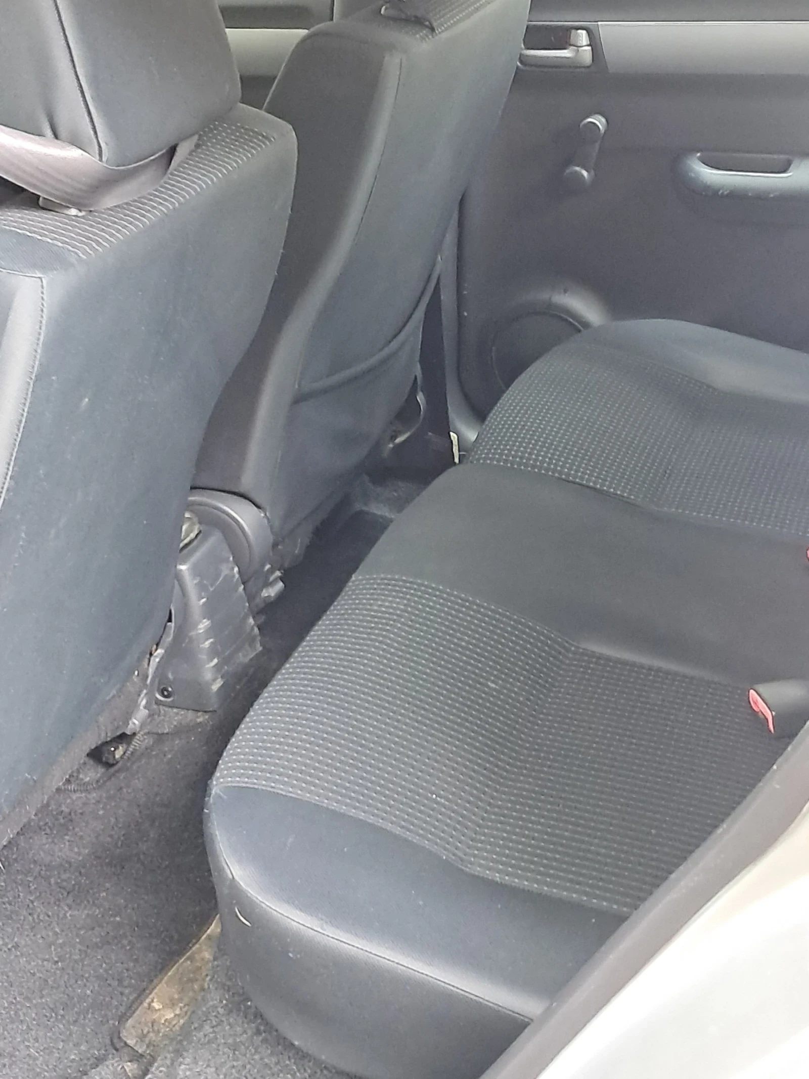 Suzuki Swift 1.3DDIS - изображение 10