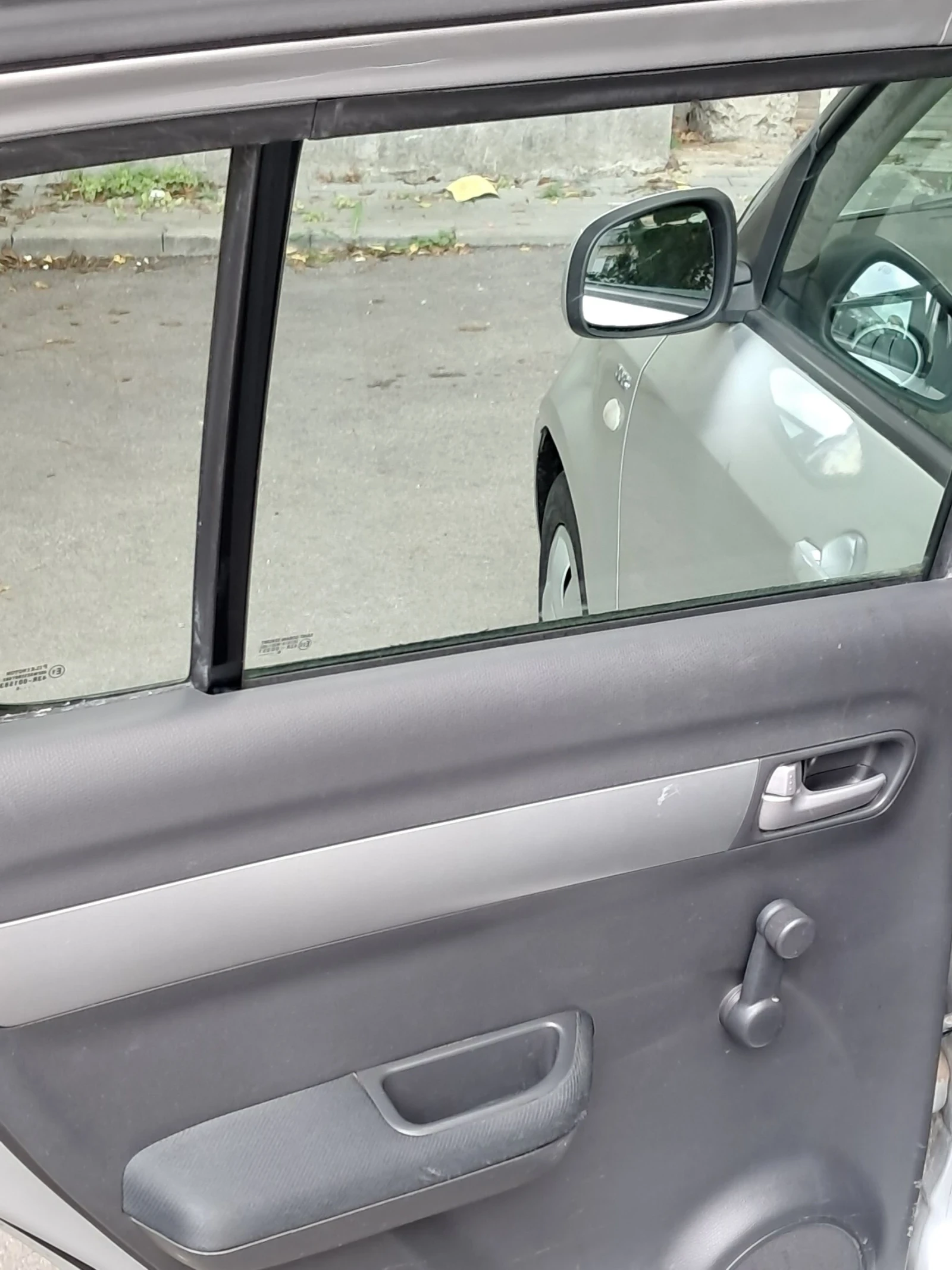 Suzuki Swift 1.3DDIS | Mobile.bg   11