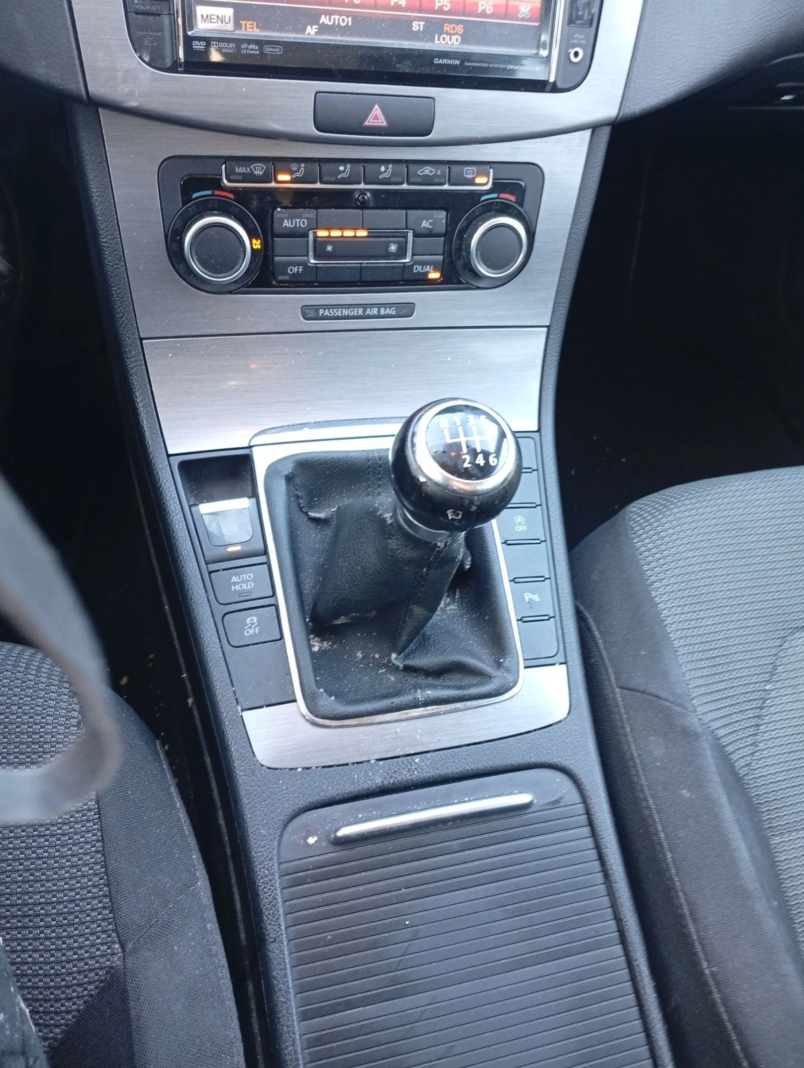 VW Passat 1.6тди - изображение 8