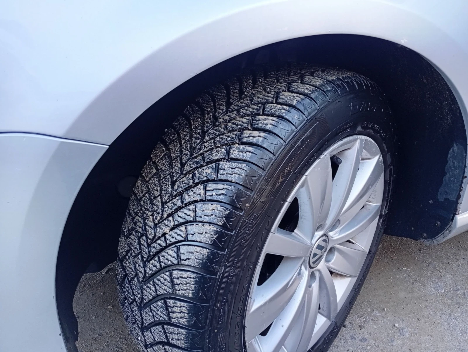 VW Passat 1.6тди - изображение 5