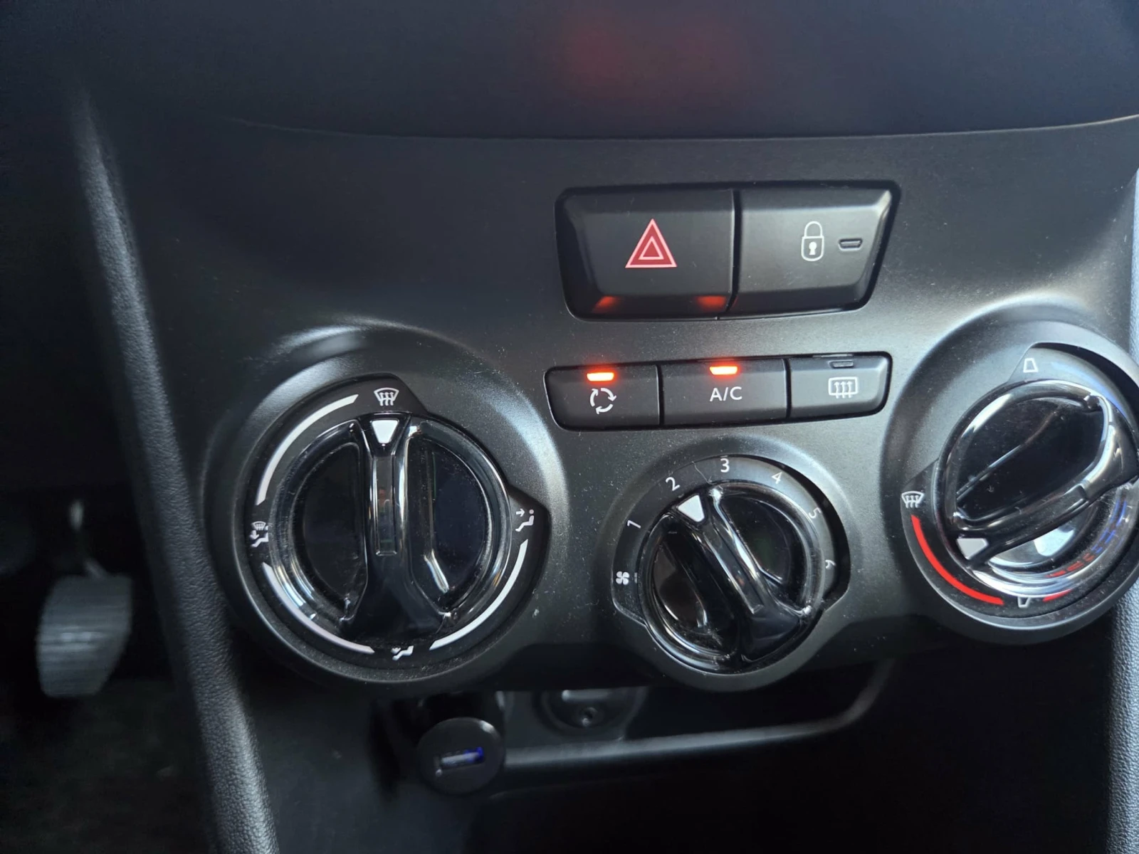 Peugeot 208  - изображение 8