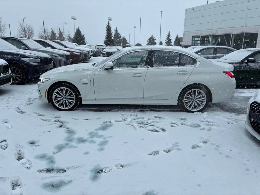 BMW 330 * 330e xDrive * CARFAX * ЦЕНА ДО БГ - изображение 2
