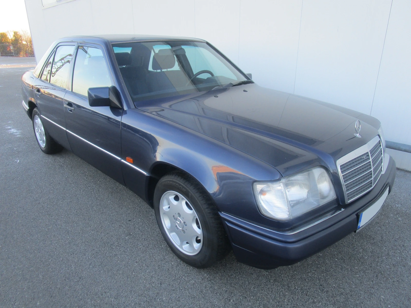 Mercedes-Benz E 200 | Mobile.bg � ����������� 4