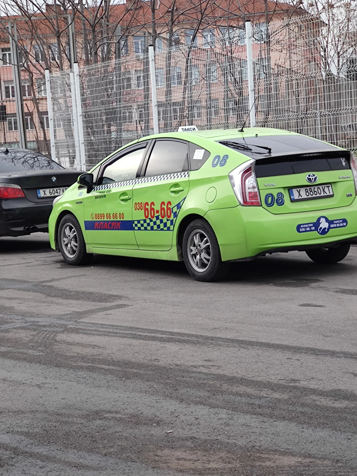 Toyota Prius, снимка 2 - Автомобили и джипове - 53706726