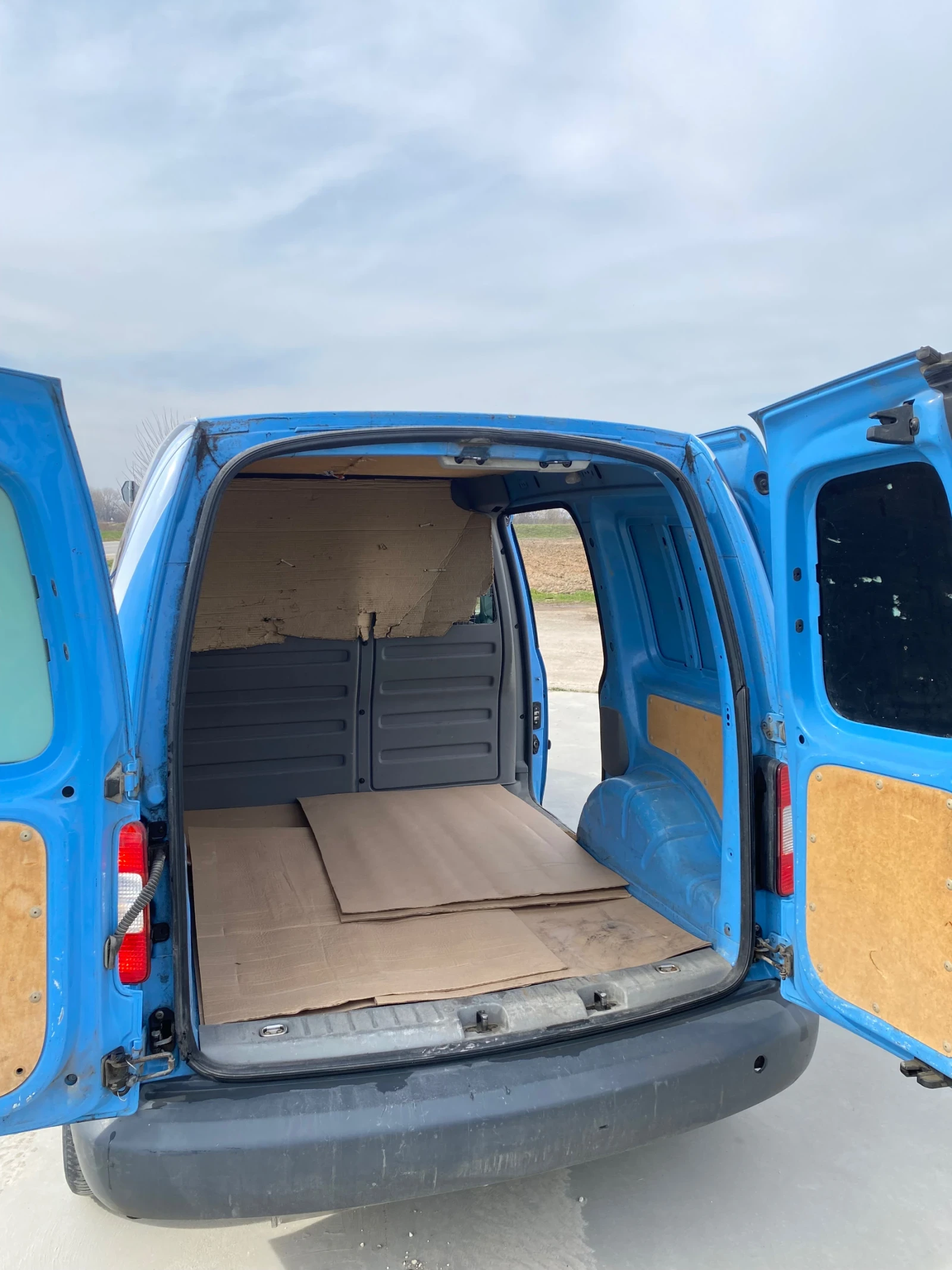 VW Caddy 2.0i EcoFuel, снимка 6 - Автомобили и джипове - 53721156