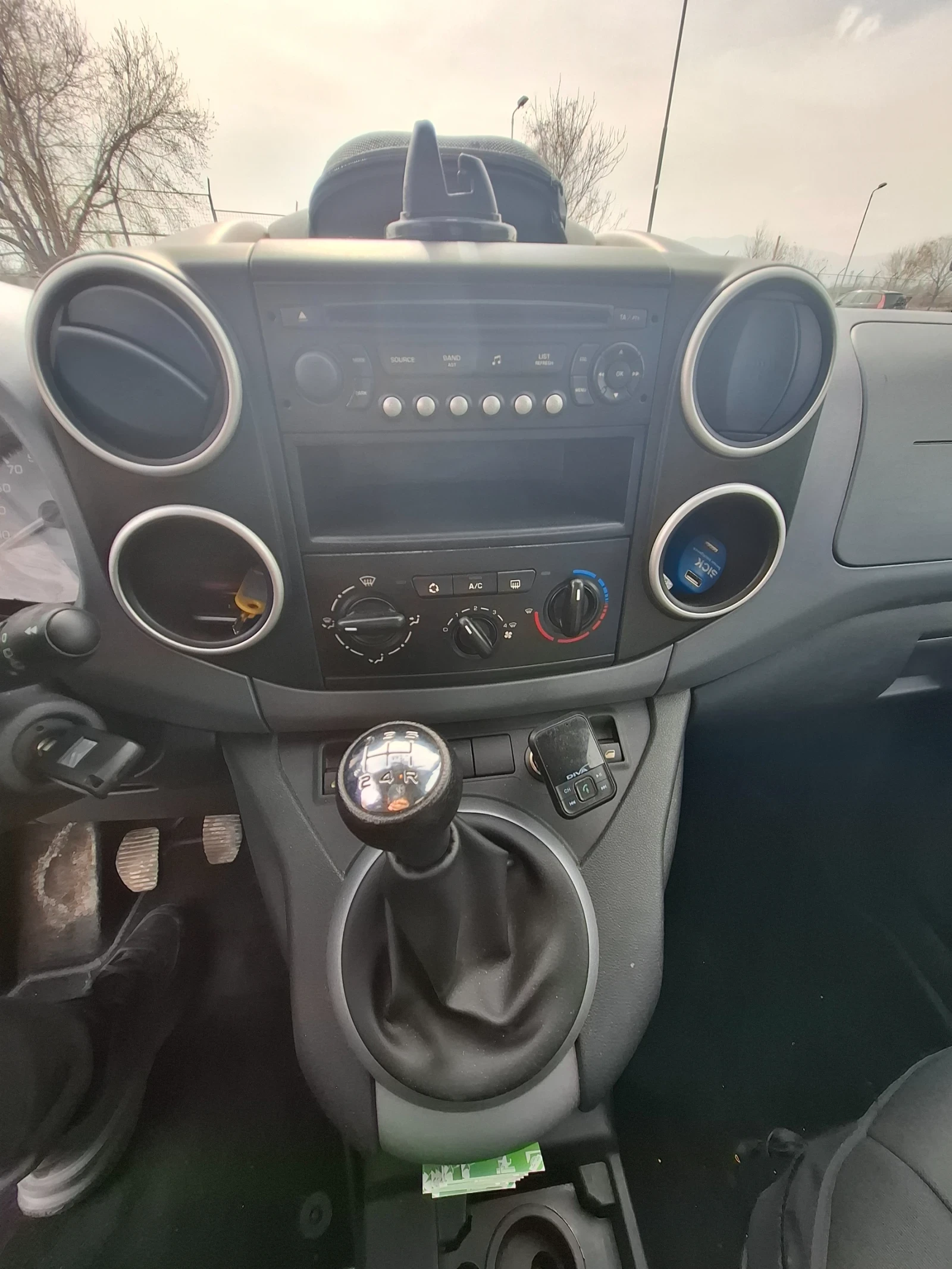 Citroen Berlingo, снимка 15 - Автомобили и джипове - 54373924