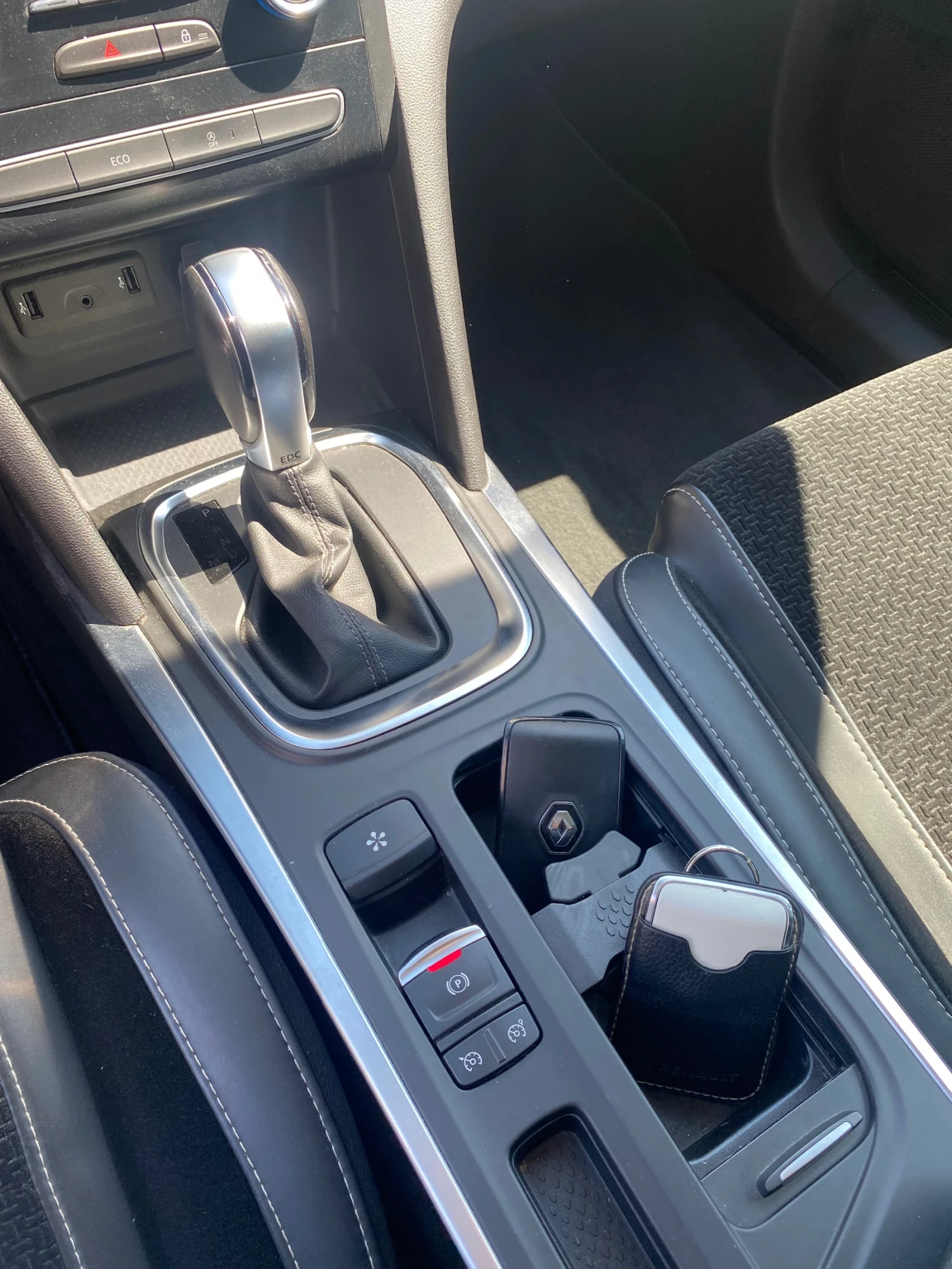 Renault Megane, снимка 9 - Автомобили и джипове - 54957302