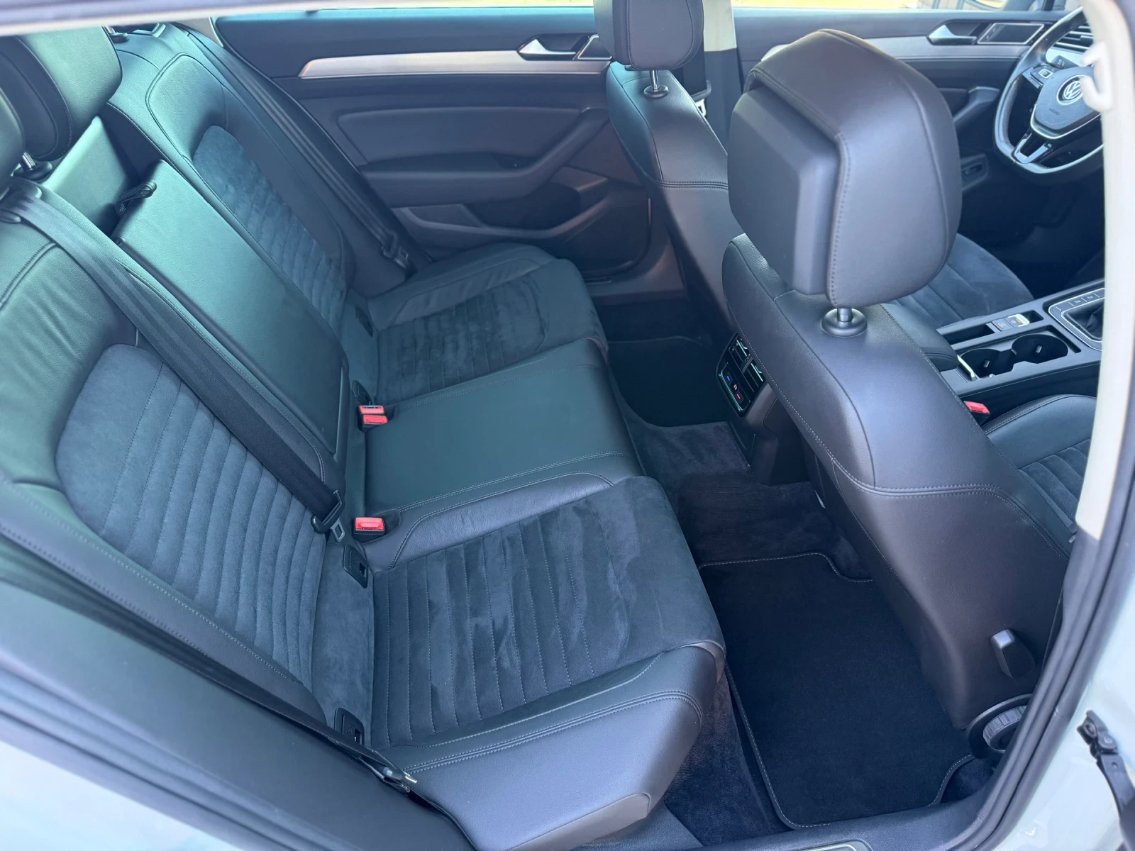VW Passat HIGHLINE, снимка 14 - Автомобили и джипове - 55072181