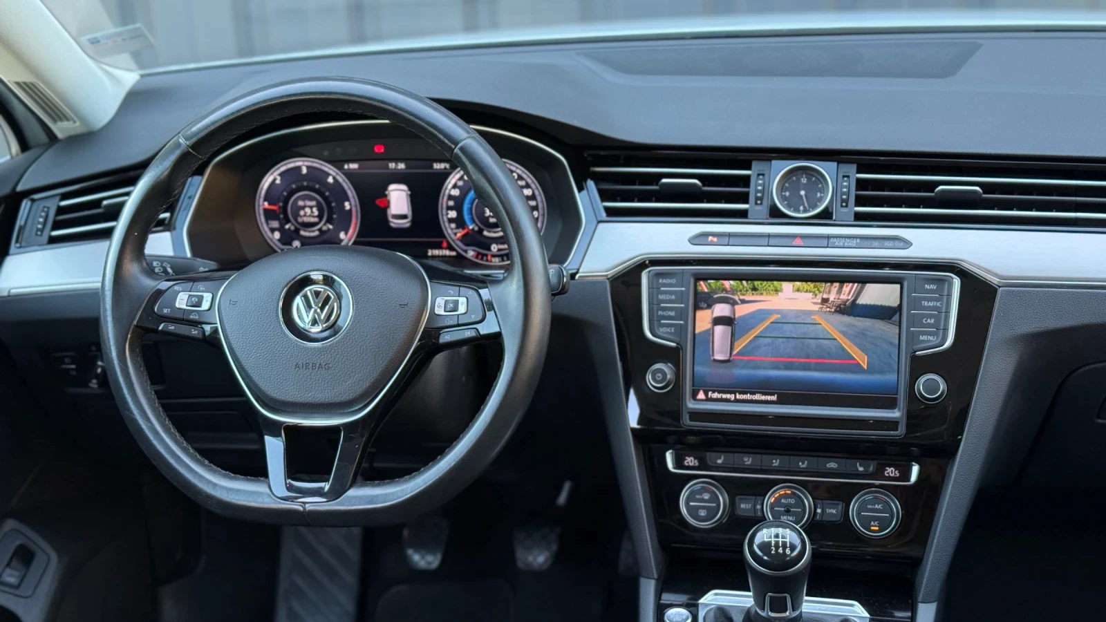 VW Passat HIGHLINE, снимка 10 - Автомобили и джипове - 55072181