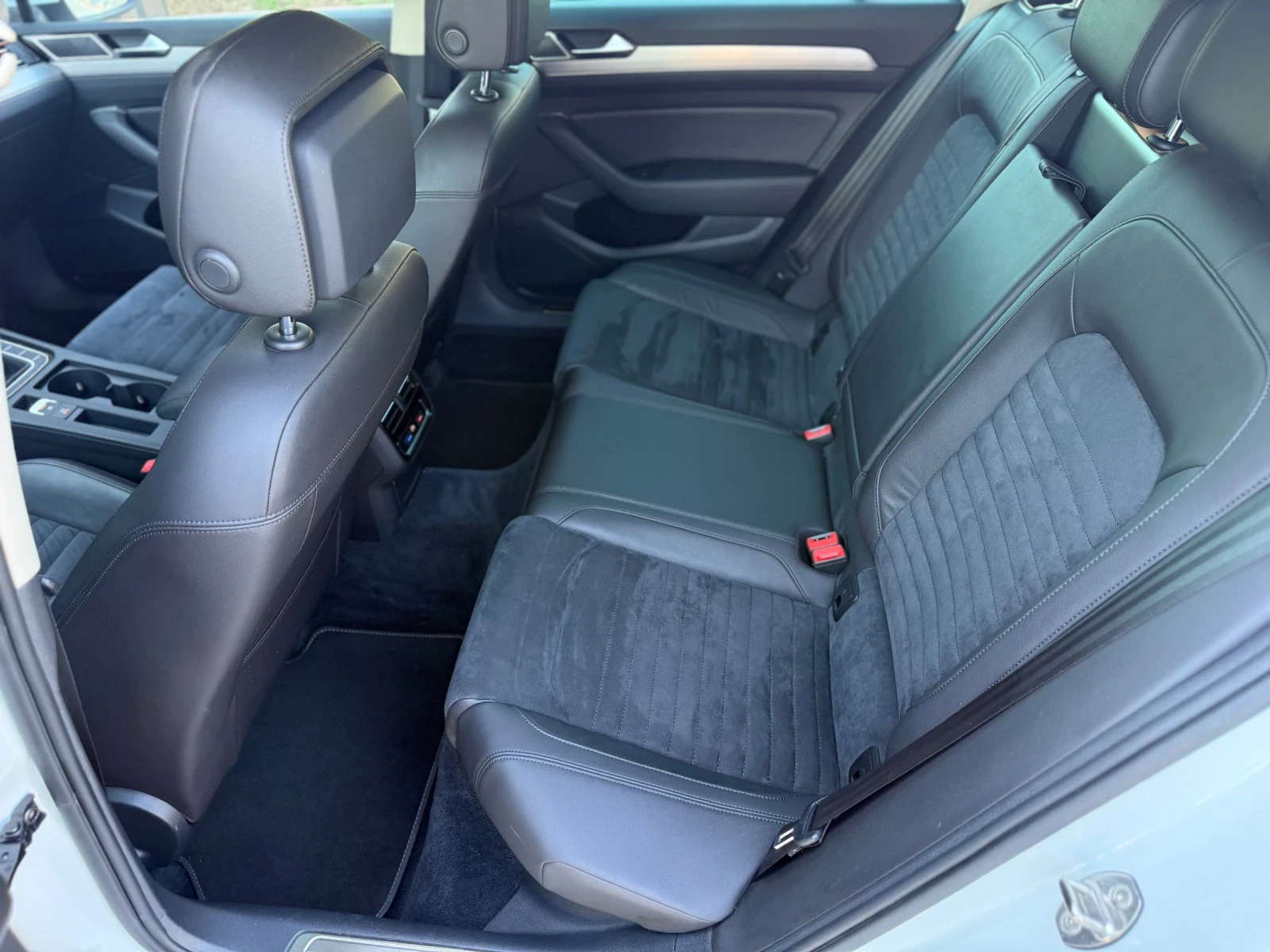 VW Passat HIGHLINE, снимка 13 - Автомобили и джипове - 55072181