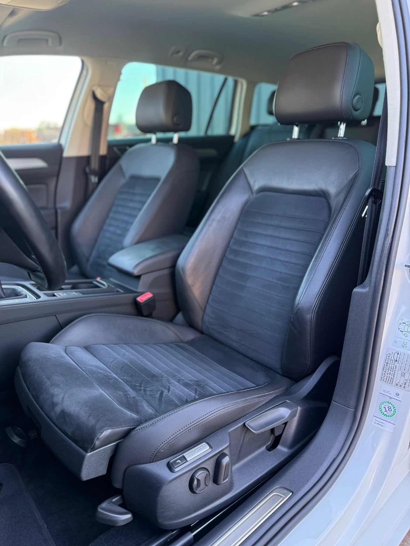 VW Passat HIGHLINE, снимка 11 - Автомобили и джипове - 55072181