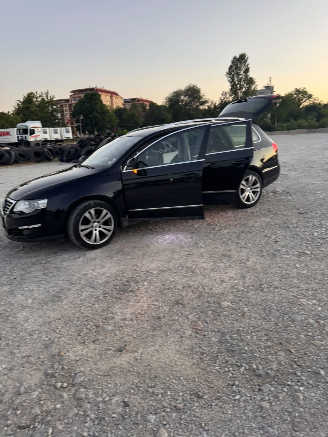 VW Passat, снимка 2 - Автомобили и джипове - 55123760