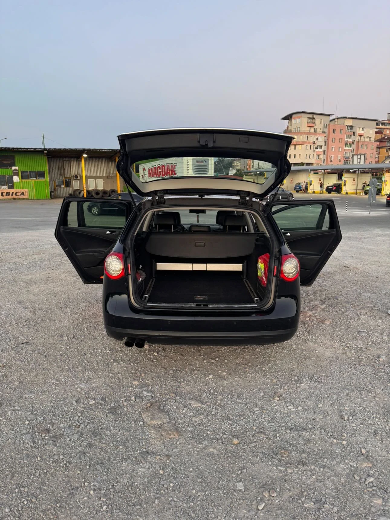 VW Passat, снимка 4 - Автомобили и джипове - 55123760
