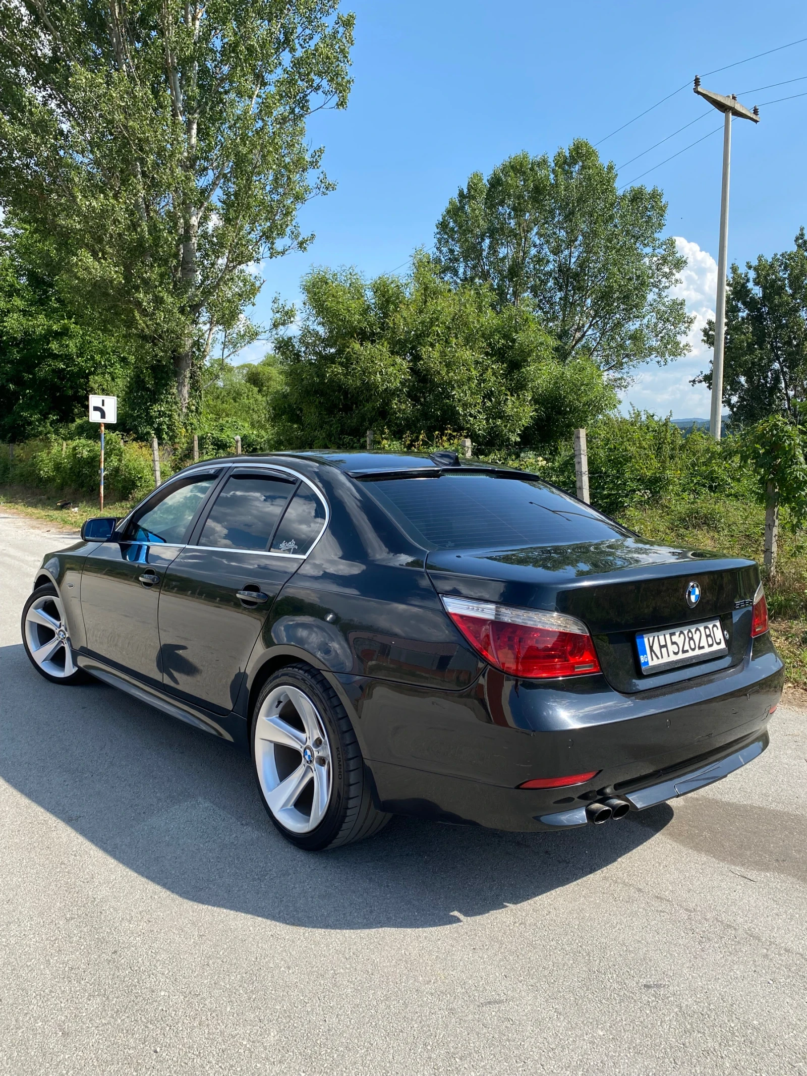 BMW 525
