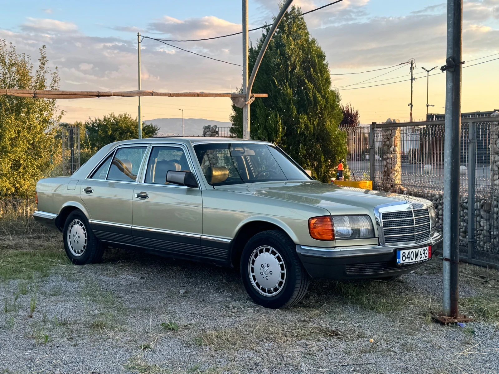 Mercedes-Benz S 500 500SE РЕСТАВРИРАН КЛАСИКА