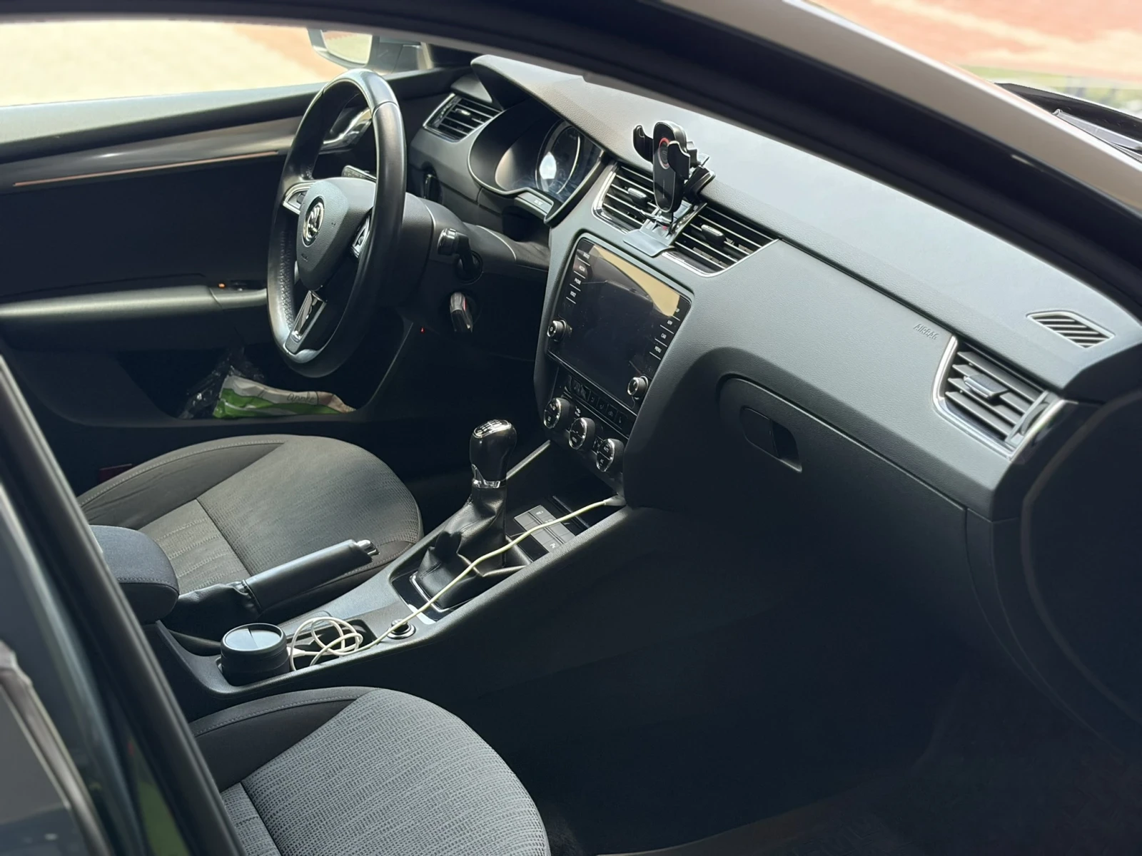 Skoda Octavia, снимка 12 - Автомобили и джипове - 55962663