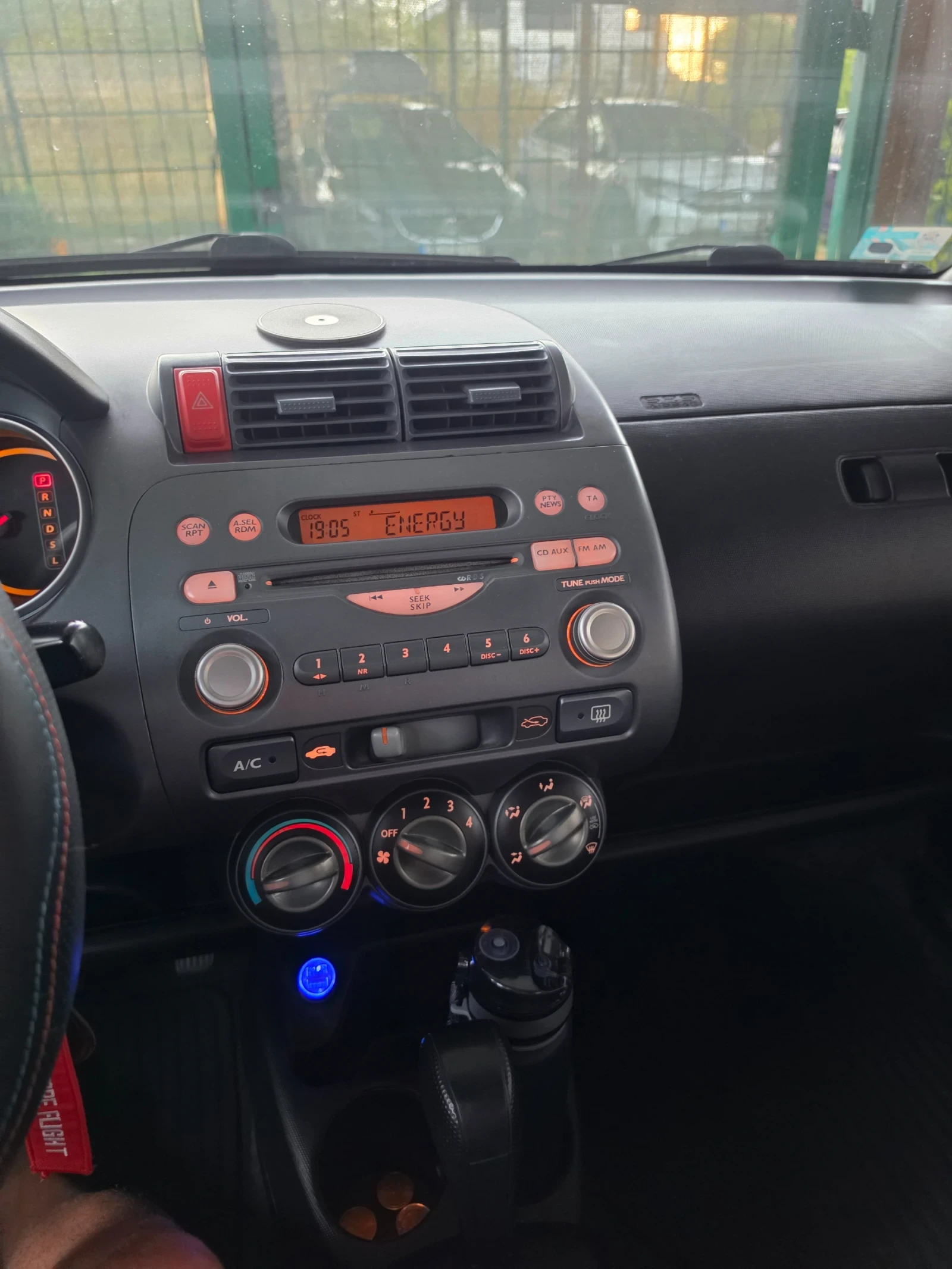 Honda Jazz Автоматик, снимка 9 - Автомобили и джипове - 56086653